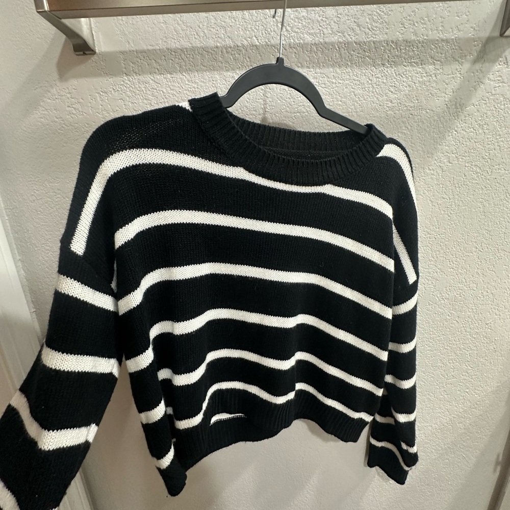 Striped Black and White Women's Sweater